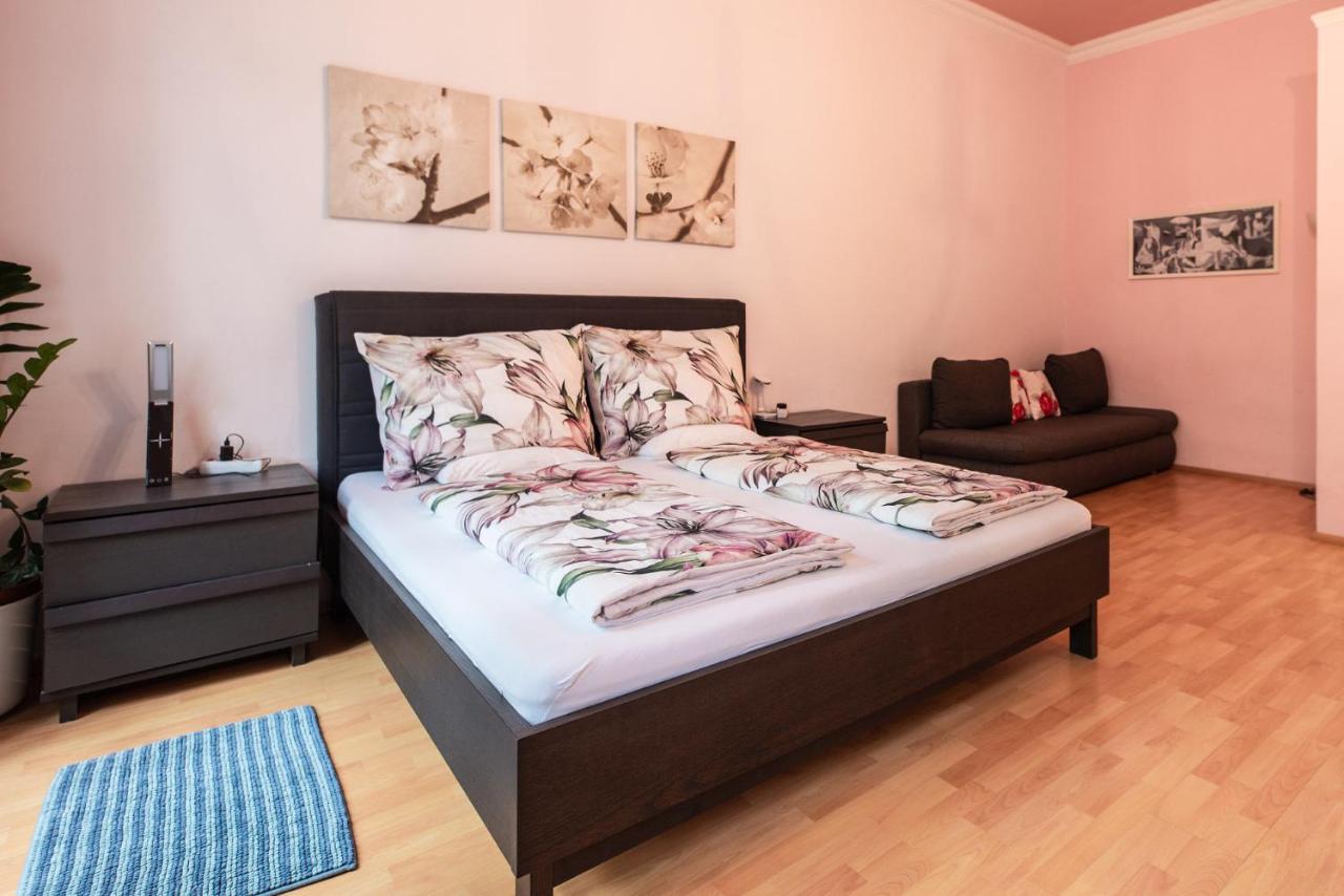 Doppelzimmer mit Schlafsofa (4 Erwachsene)